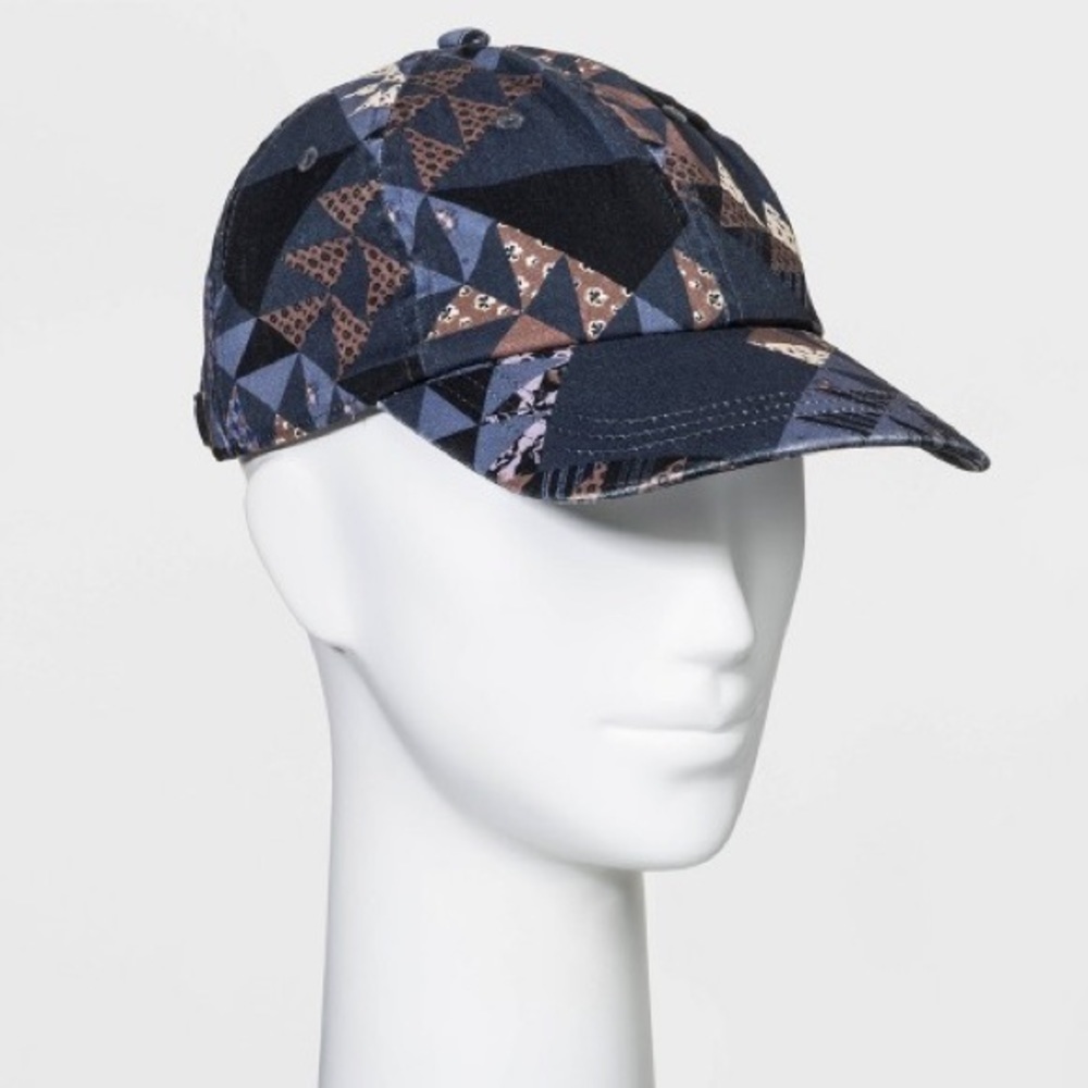 NWT universal thread geometric pattern hat